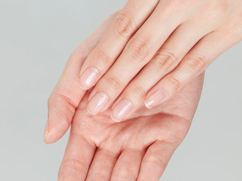 Linee di Beau sulle unghie: cosa sono, cause e trattamenti