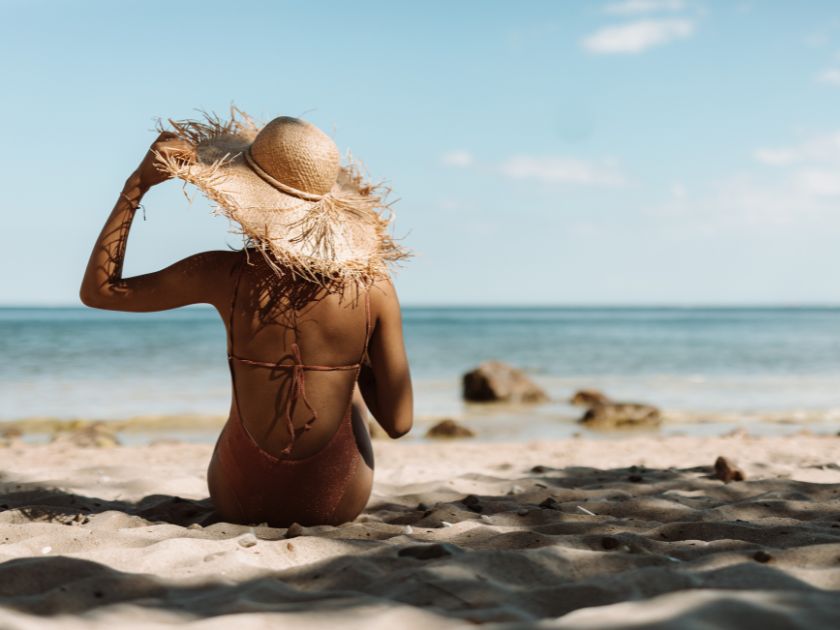 Come abbronzarsi correttamente e prendere il sole in modo duraturo