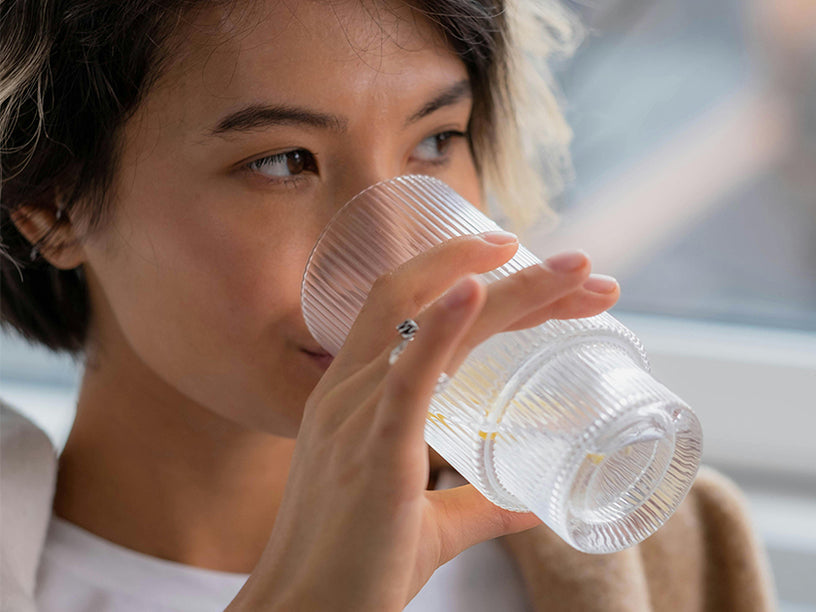 Quanta acqua si dovrebbe bere ogni giorno?